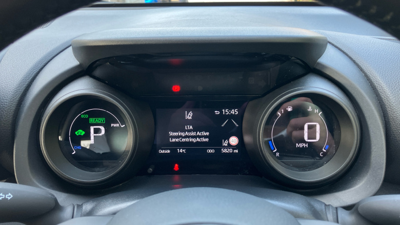 Toyota Yaris 1.5 Hybrid Design 5dr CVT Hybrid Hatchback